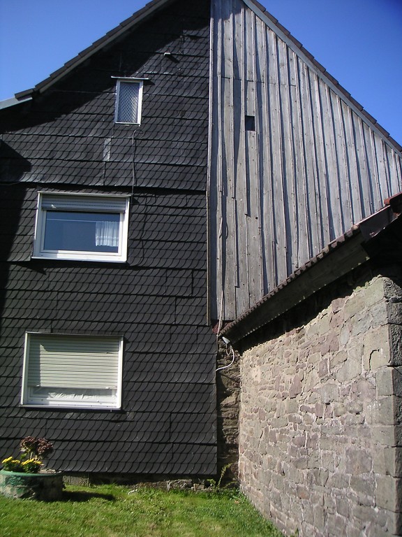 Giebelgeteiltes Wohnhaus in Hambüchen (2007)