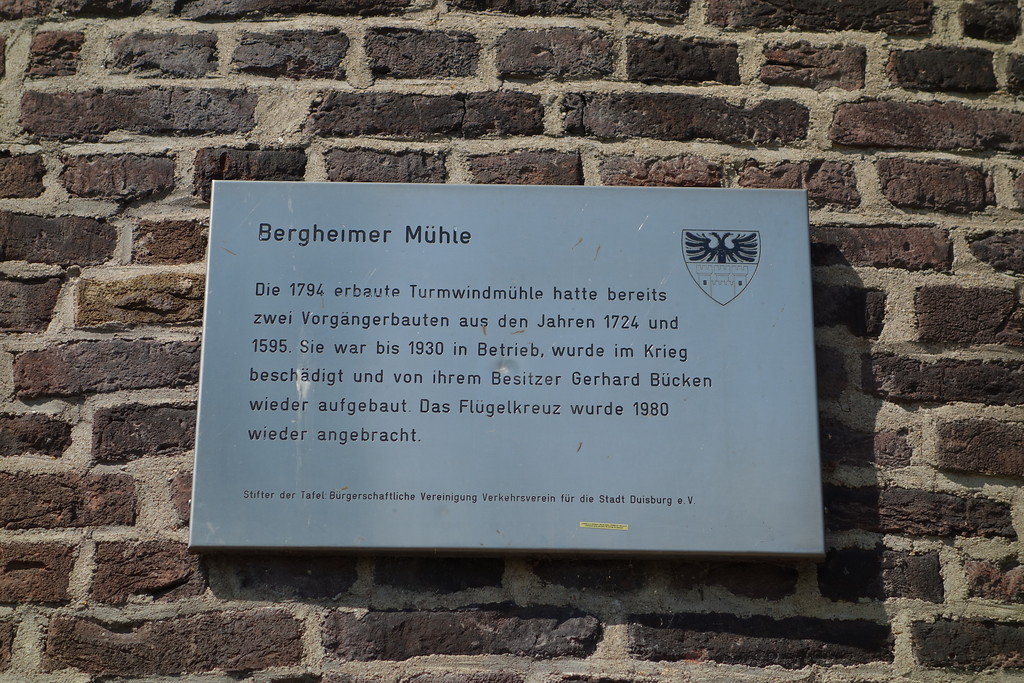 Informationstafel an der Windmühle in Rheinhausen-Bergheim (2016)