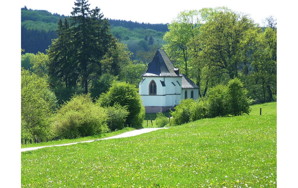 Nettersheim-Engelgau, Wallfahrtskirche St. Servatius, sogenannte Ahekapelle, einschl. Inventar