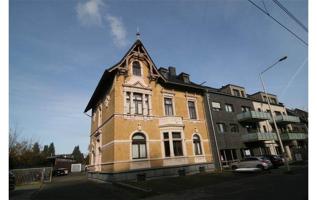 Villa des Steinzeugfabrikanten Weiden an der Kölner Straße in Frechen (2021)