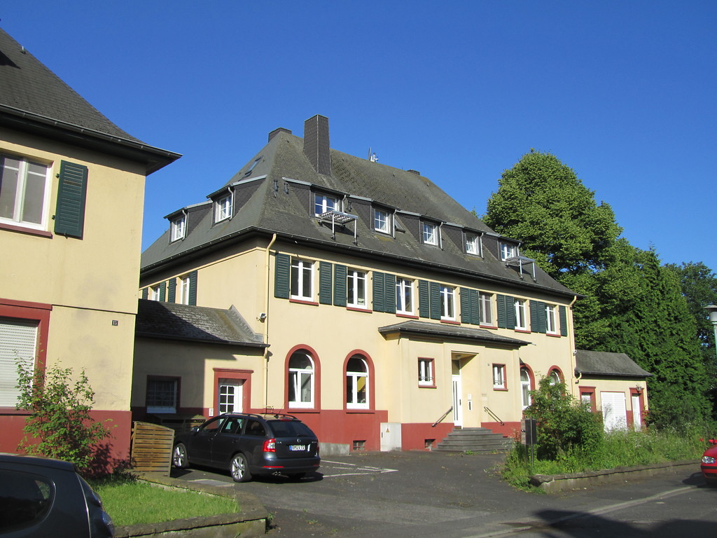 Gästehaus und Ausbildungsstätte für Hauswirtschafterinnen der Hoechst AG in der Gartenstraße in Knapsack (2014; freundlicher Hinweis von Herrn Alfred Teske, 2020)