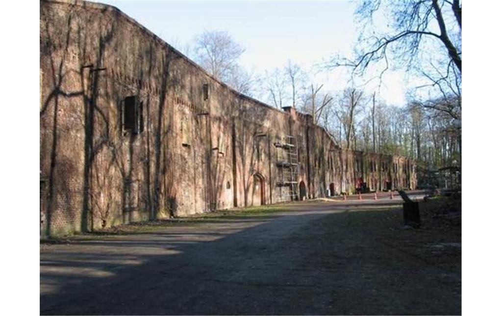 Fort XI (2003)