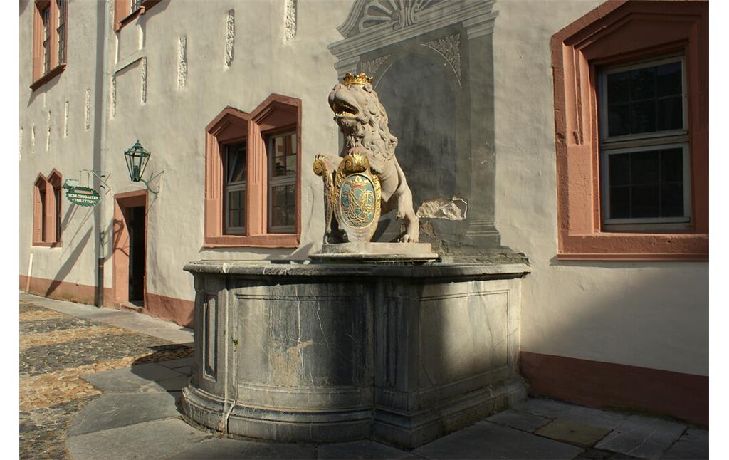 Schloss Weilburg, Brunnen im Hof des Hochschlosses (2020)