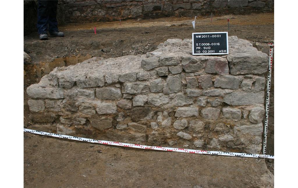 Landesburg Zülpich, Pfeiler der Zugbrücke (archäologische Ausgrabung 2011)