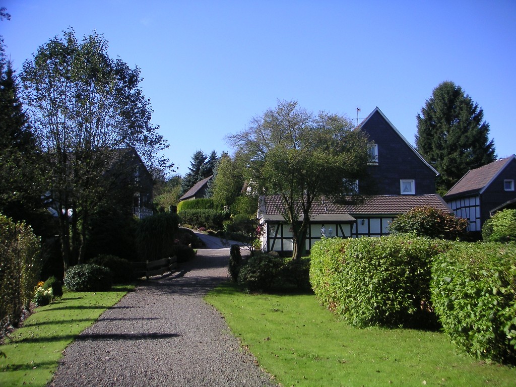 Historische Bausubstanz und Hecken in Oberwinterhagen (2007)