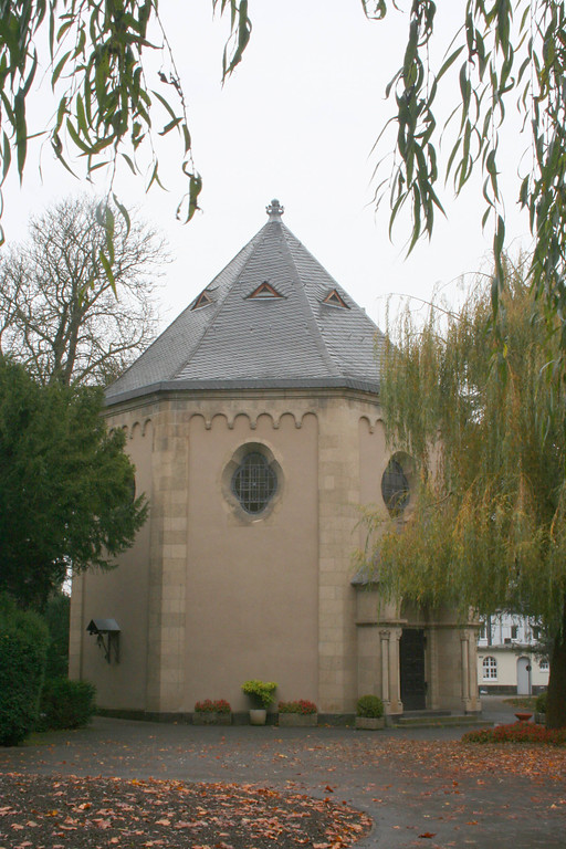Kapelle am Eingang des Südfriedhofs (2014)