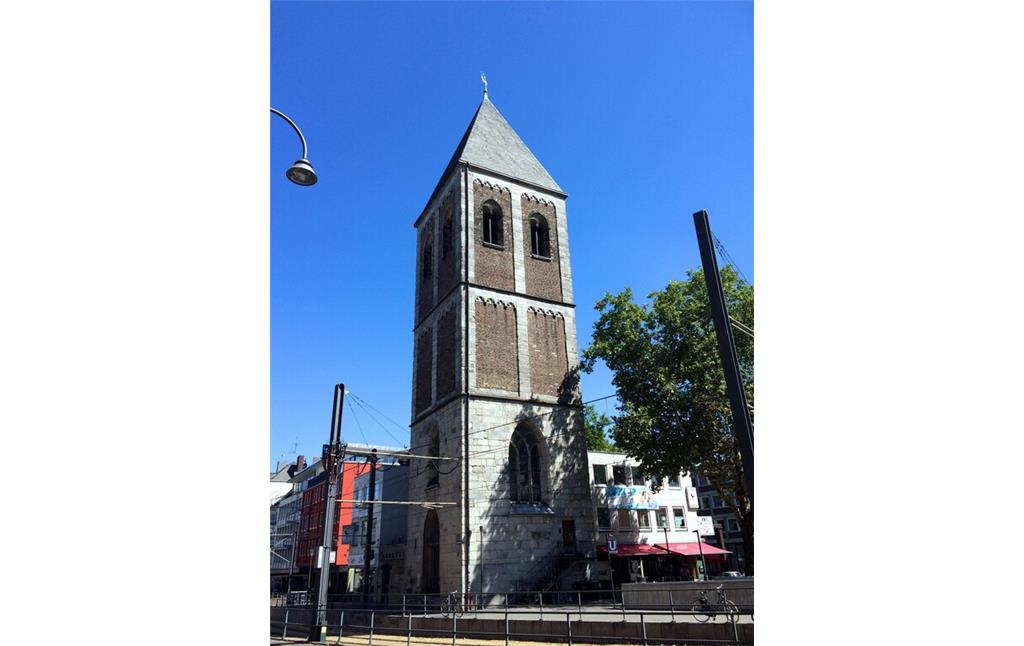 Turm der früheren Pfarrkirche Klein Sankt Martin in Köln-Altstadt-Süd (2018)