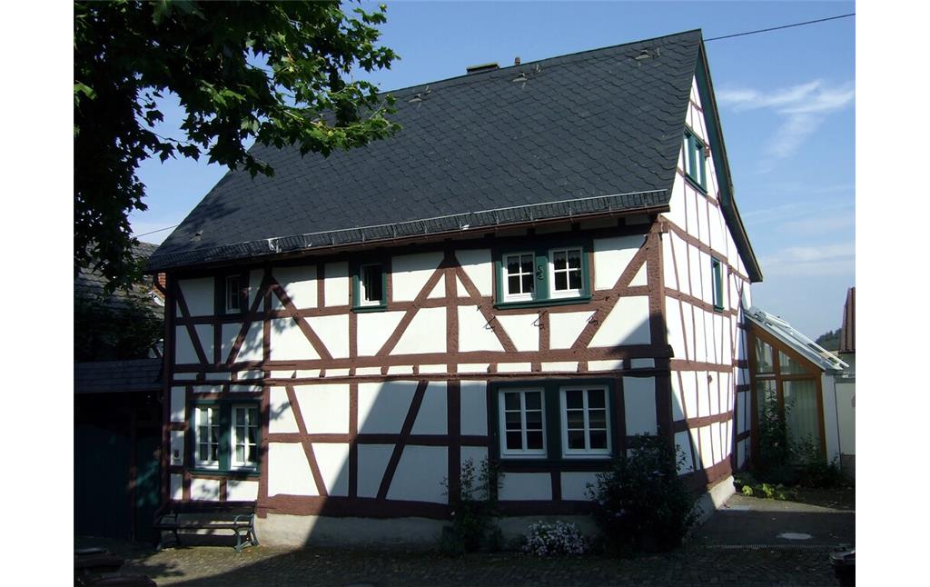 Fachwerkhaus Sankt-Georg-Straße 11 in Sinzig-Löhndorf (2013)