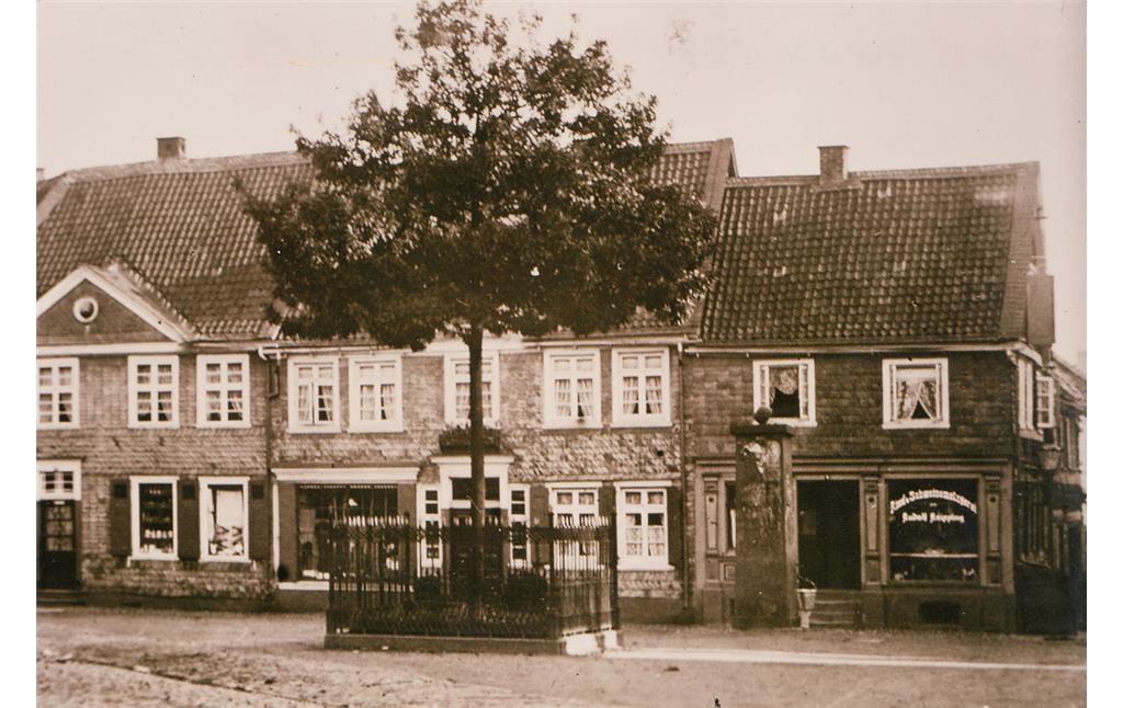 Friedenseiche auf dem Radevormwalder Marktplatz um 1900