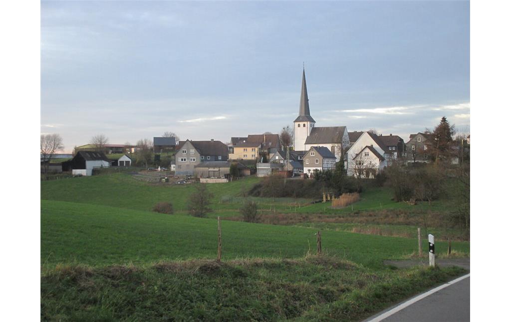 Blick auf das Kirchdorf Remlingrade (2015)