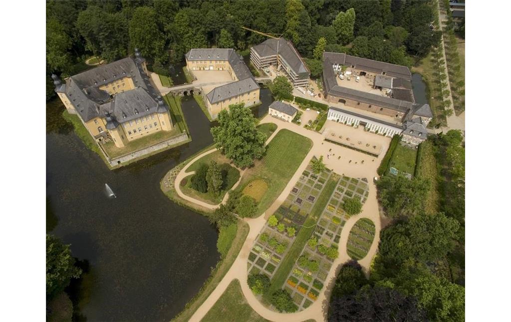 Schloss Dyck im Luftbild (2010)