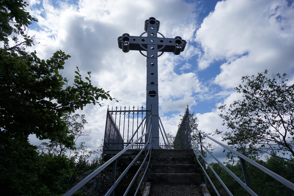 Treppenaufgang zum "Kreuz im Venn" (2022)