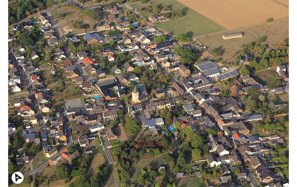 Luftbildaufnahme von Frauenberg mit Nordpfeil (2018)