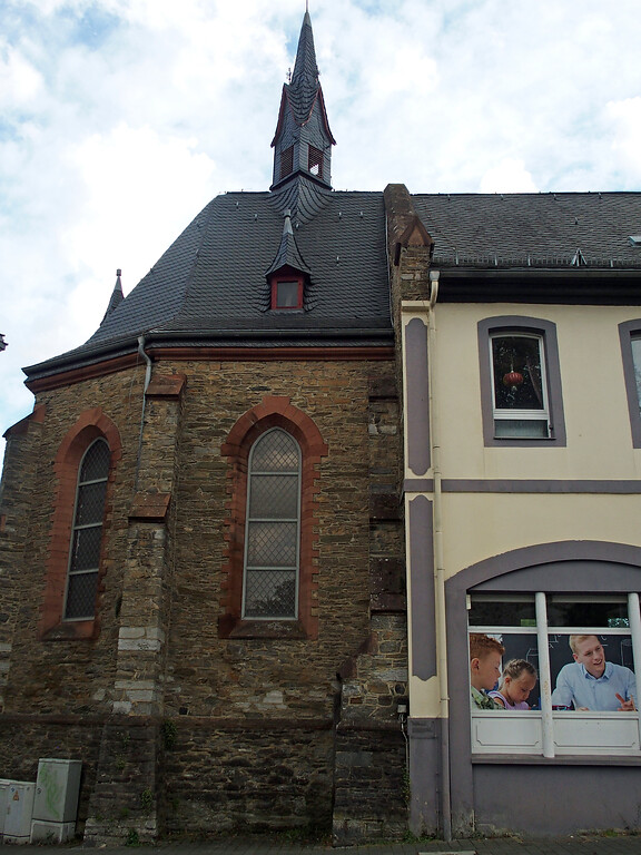 Neugotischer Kirchenanbau aus dem frühen 1820er Jahren in der Weilburger Altstadt (2020)
