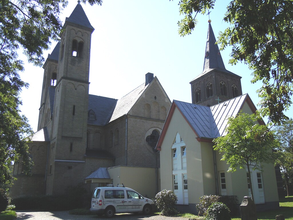 Bergheim-Bergheimerdorf, Katholische Pfarrkirche St. Remigius, 02.09.2011