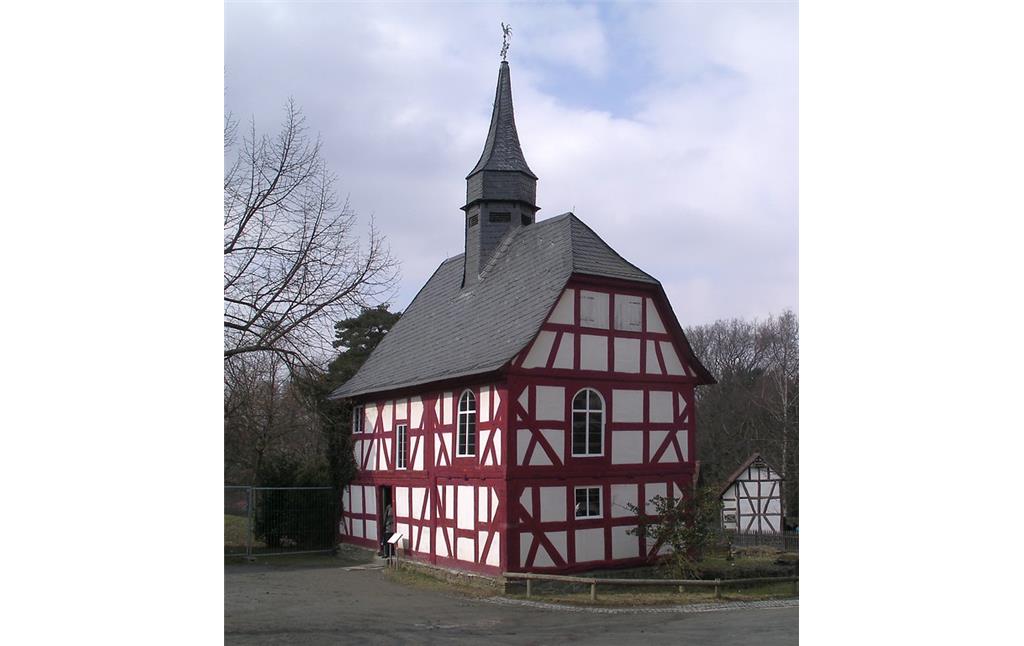 Ehemalige Kirche von Niederhörlen (2006)