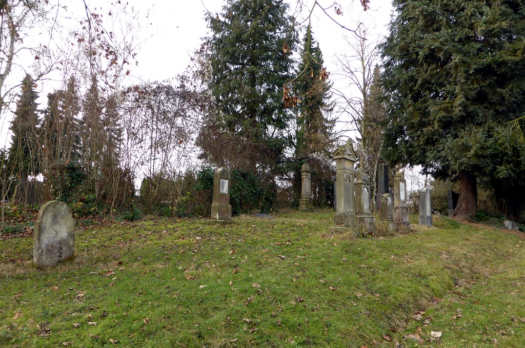Der neue jüdische Friedhof auf dem Sinziger Kommualfriedhof (2015).