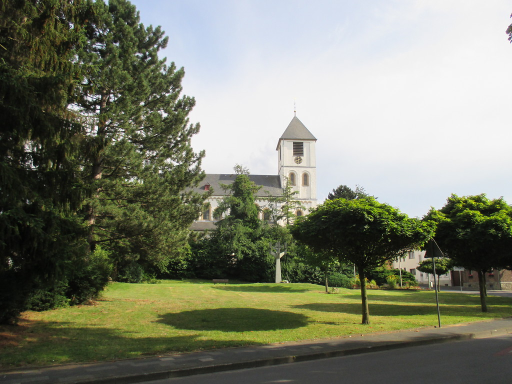 Pfarrkirche St. Martinus in Birgel (2015)