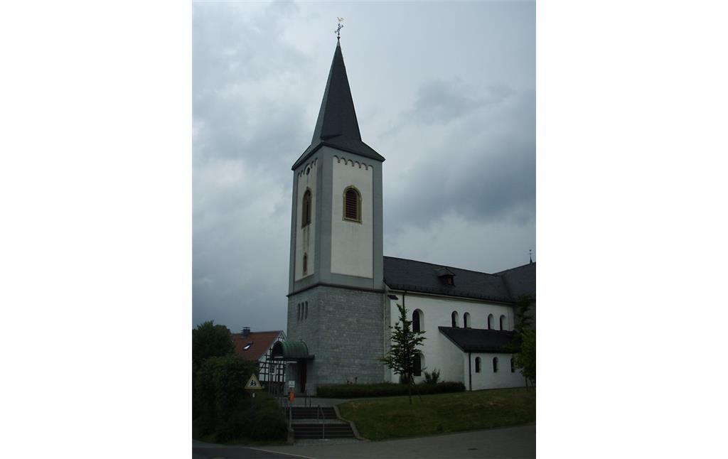 Wülfrath-Düssel, Dorfstr. 10, Katholische Pfarrkirche St. Maximinus (2009)