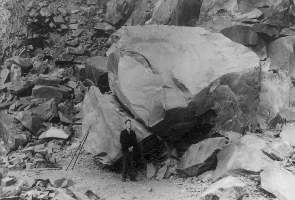 Nach der Sprengung. Steinbruch K. Kind, Kotthausen. (um 1930)