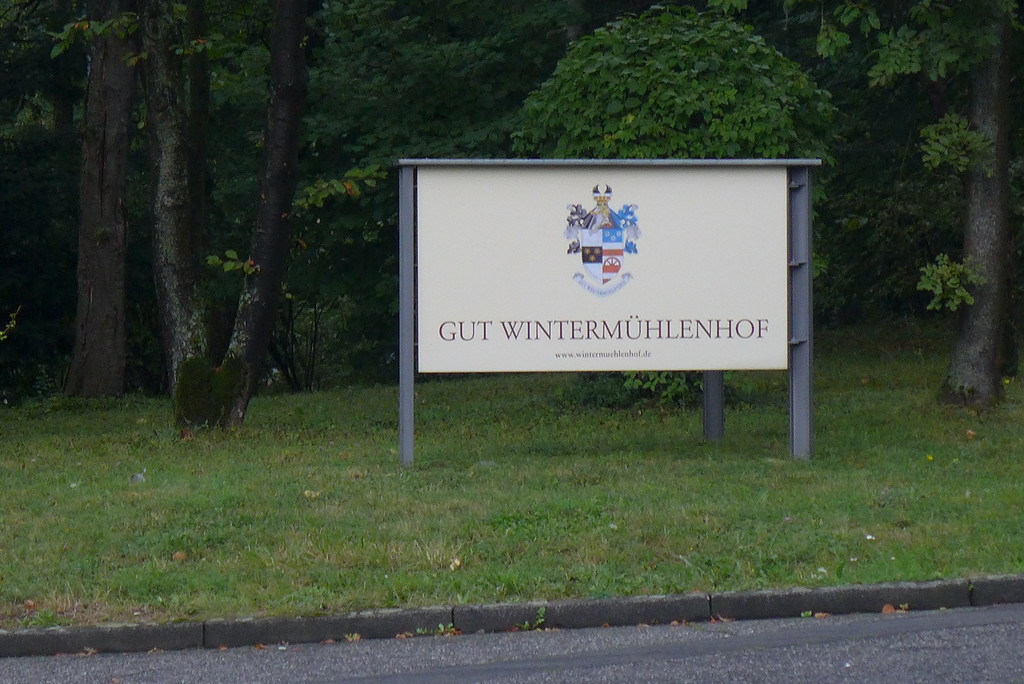 Eingangsschild zum Wintermühlenhofs (2019)