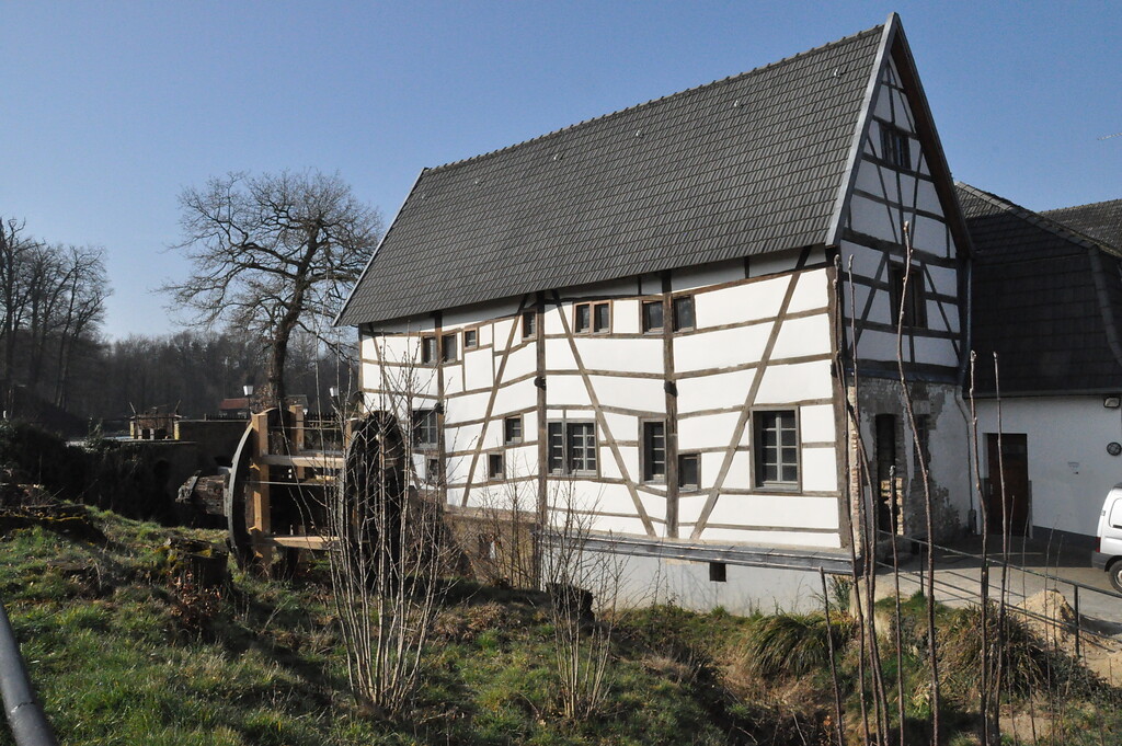 Das Fachwerk der Tüschenbroicher Mühle wurde im Zuge von Renovierungsarbeiten wieder freigelegt (2021)