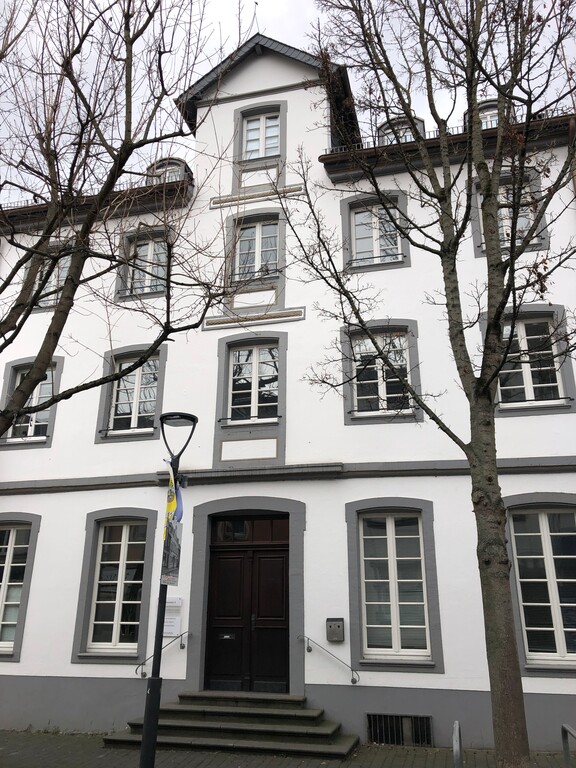 Wohn- und Geschäftshaus Bachovenstraße 8 in Sinzig (2024)