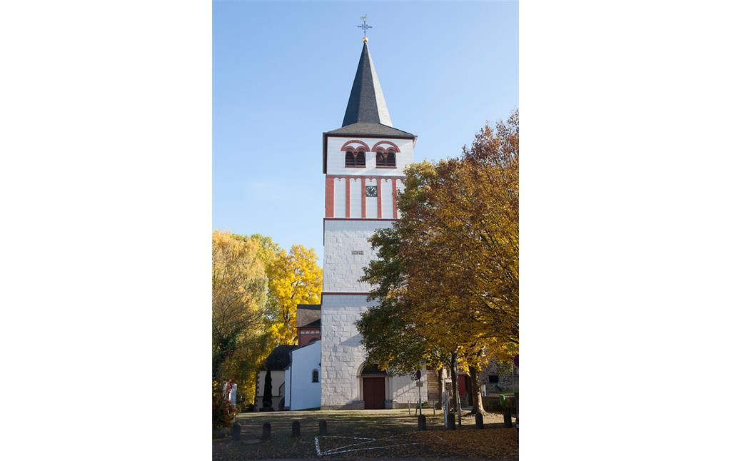 Kirchturm der Benediktinerpropstei Oberpleis (2015)