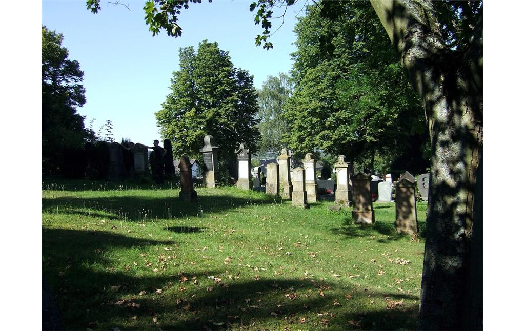 Blick auf das Gräberfeld auf dem neuen jüdischen Friedhof Sinzig auf dem Kommunalfriedhof (2013)