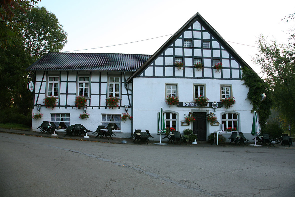 Denkmalgeschütztes Schlosshotel in Gimborn (2008)