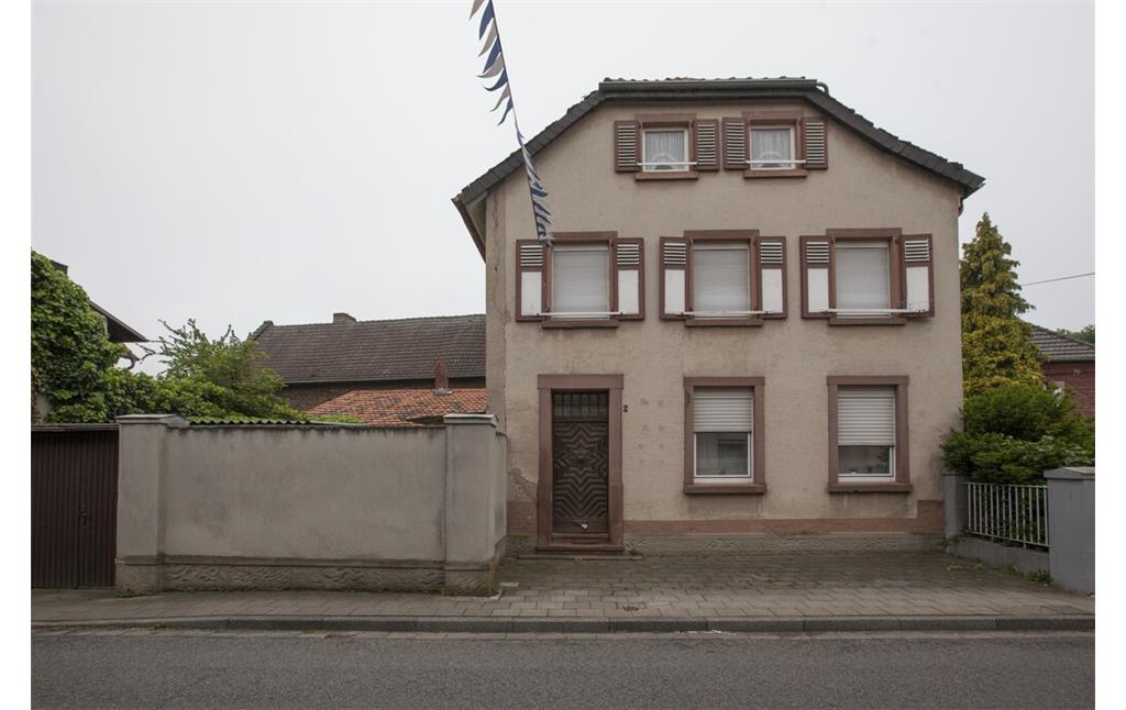 Wohnhaus Holzweilerstraße 2 in Erkelenz-Keyenberg (2019)