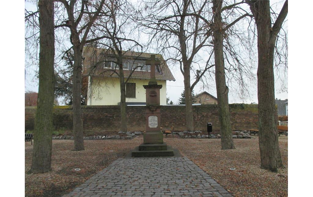 Sandsteinkreuz in Hoven (2014)