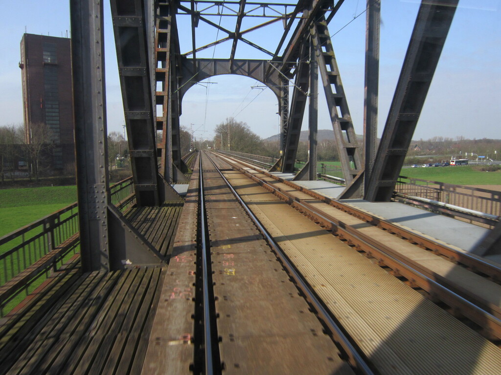 Bahnstrecke von Meerbeck nach Oberhausen (2016). Haus-Knipp-Brücke