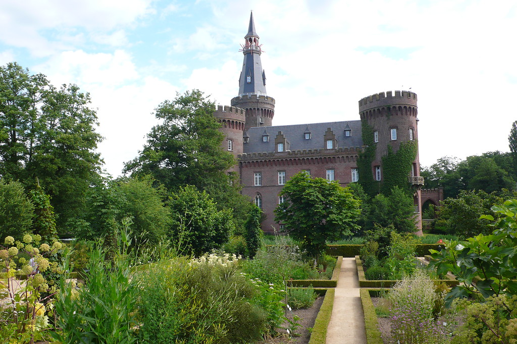 Schloss Moyland mit Park