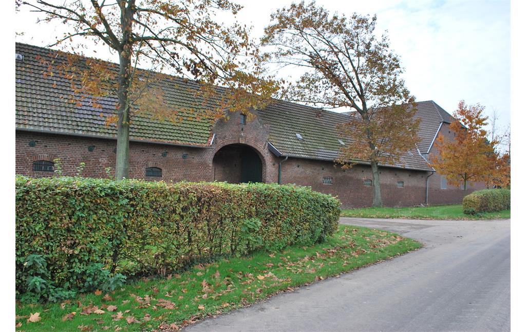 Der Mockenhof, eine Vierkantanlage aus Backstein, wurde 1762 erbaut.
