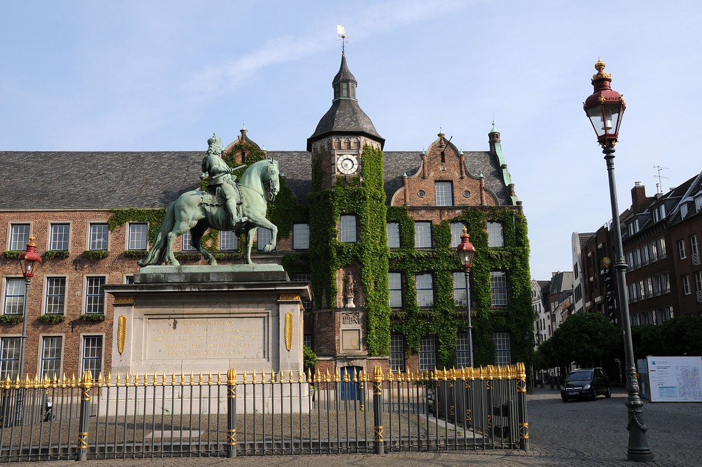 Jan-Wellem-Reiterdenkmal in der Düsseldorfer Altstadt