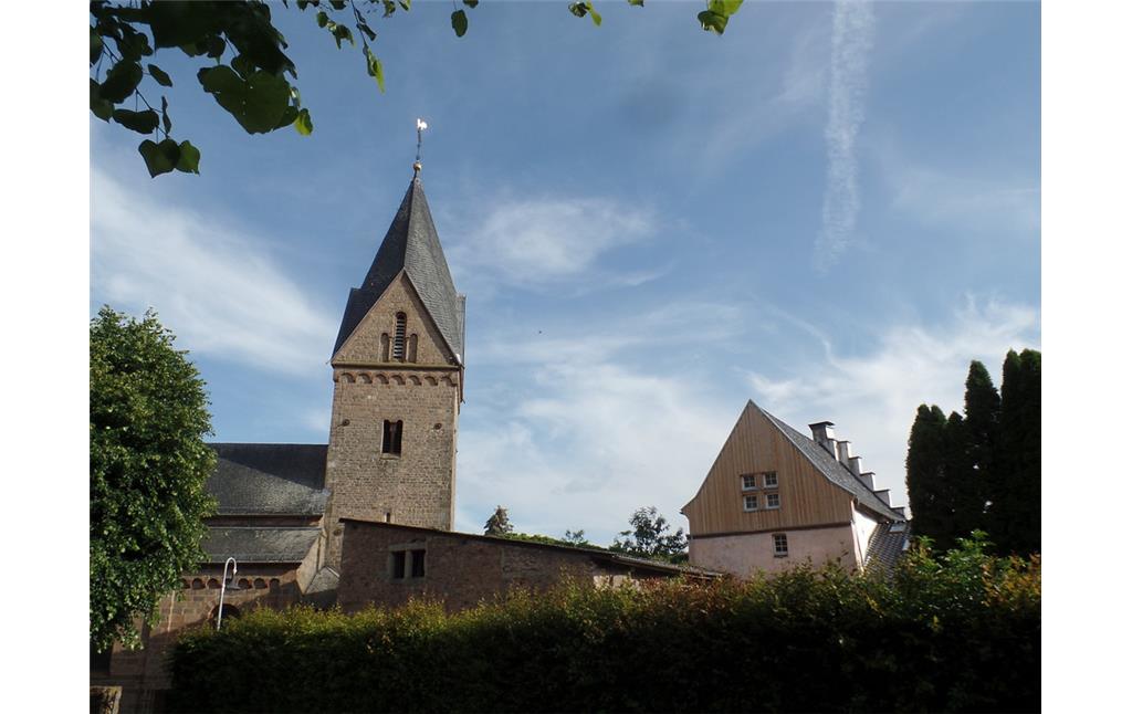 Kirche St. Georg und ehemalige Burg in Kallmuth (2018)