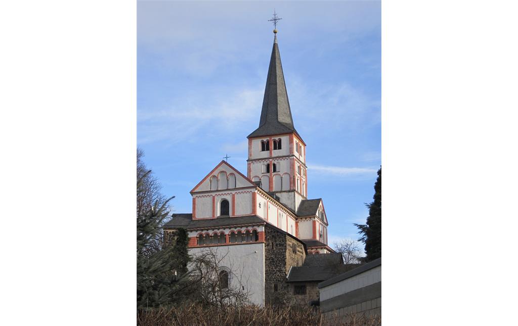 Die Doppelkirche in Schwarzrheindorf von Westen