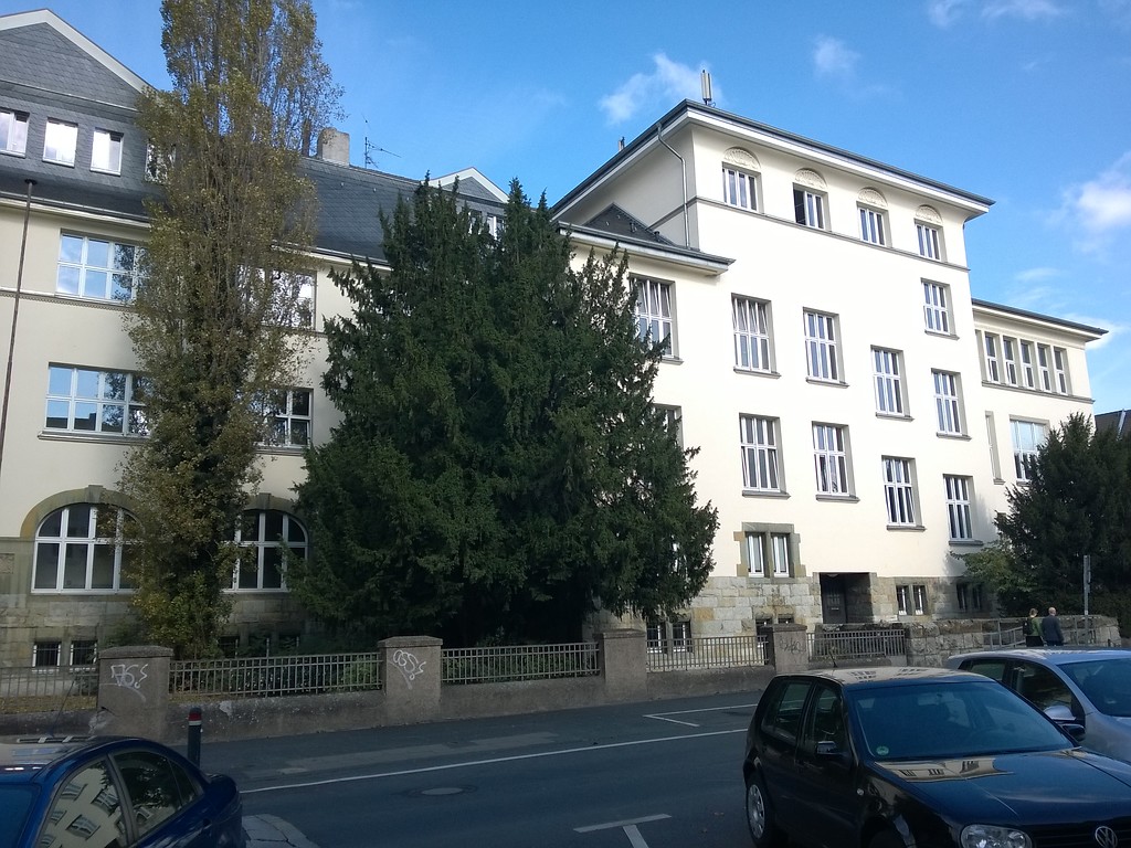 Frontansicht der Karlschule in Bonn (2014)
