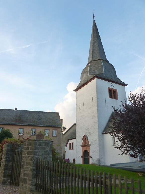 Katholische Pfarrkirche St. Martin in Schmidtheim (2014)