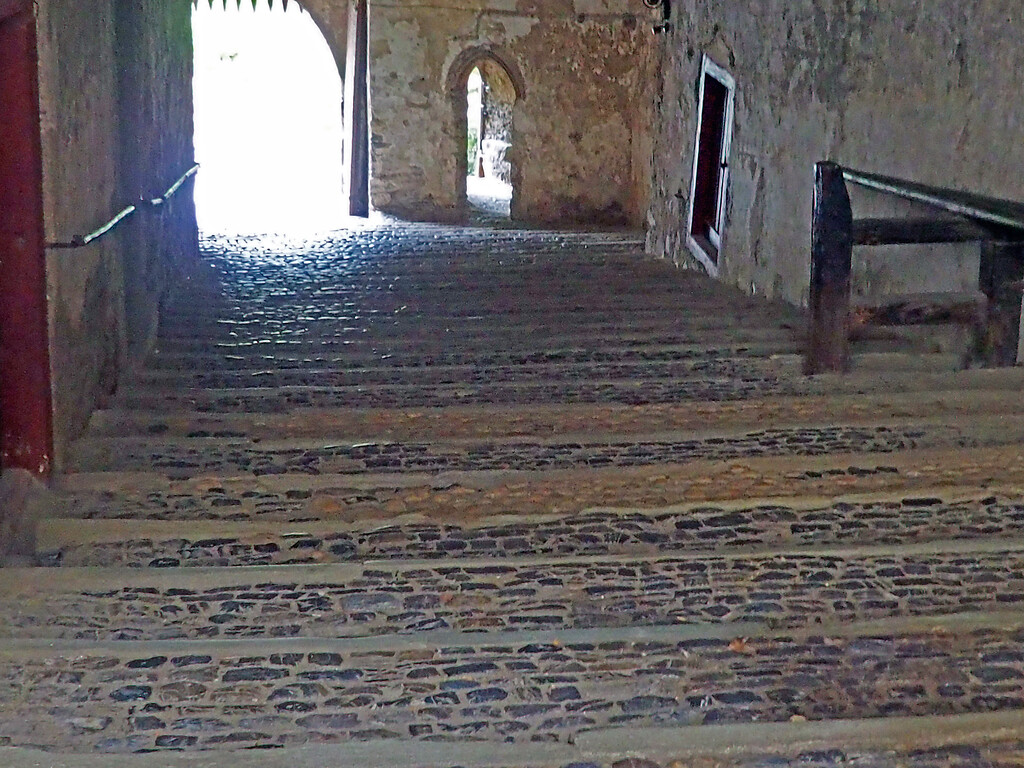 Zugang zu Schloss Braunfels (2020)