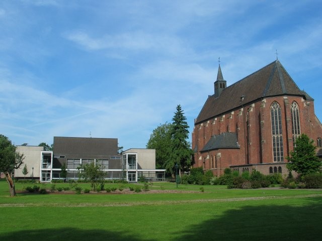 Ehemalige Klosterkirche und Schulgebäude der Gaesdonck