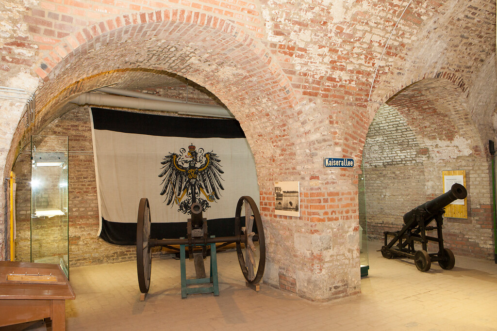 Innenansicht der als Museum dienenden Gewölbe der Zitadelle Jülich (2015)