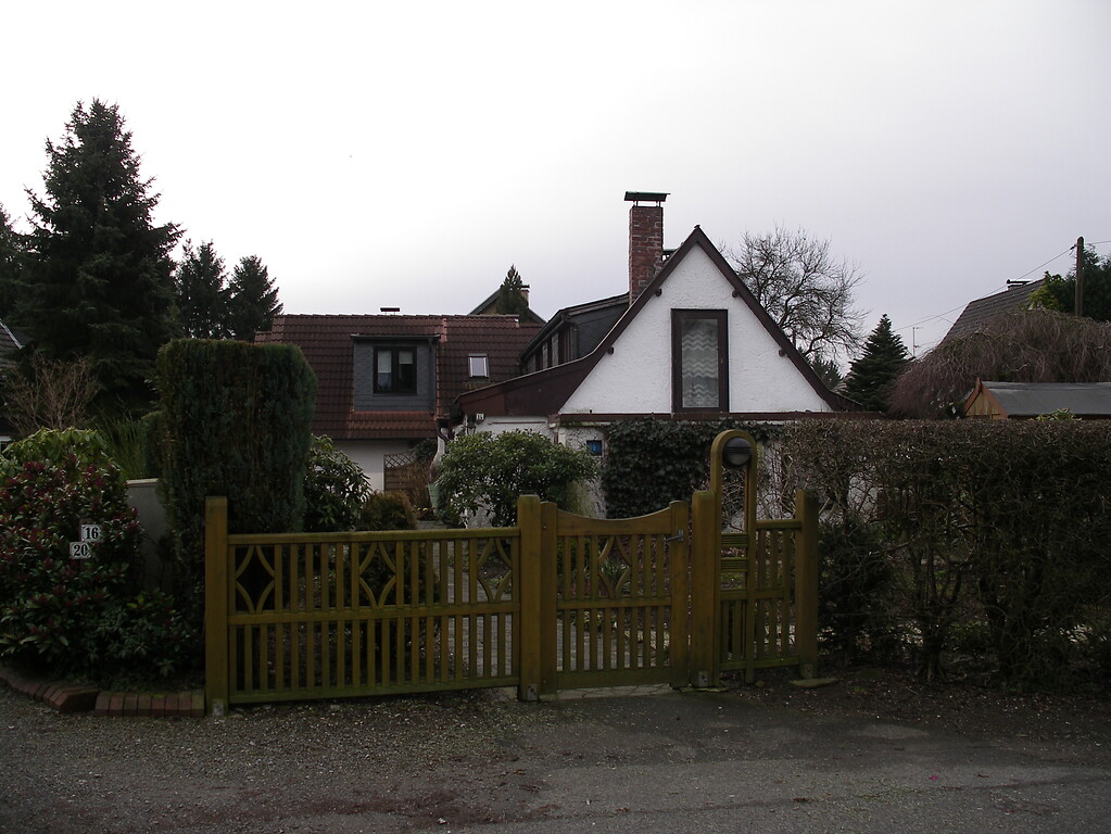 Alte Schule in Honsberg (2008)