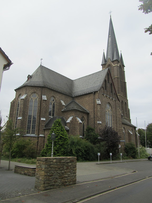 Katholische Pfarrkirche SS. Peter und Paul in Odendorf (2014)