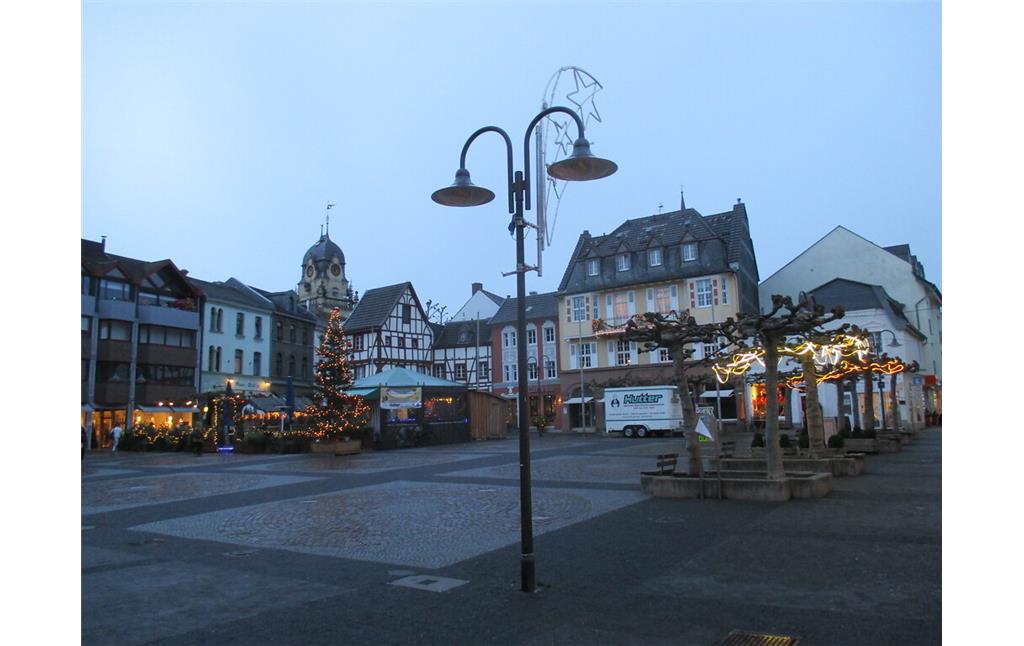Alter Markt Euskirchen mit Weihnachtsbeleuchtung (2015)