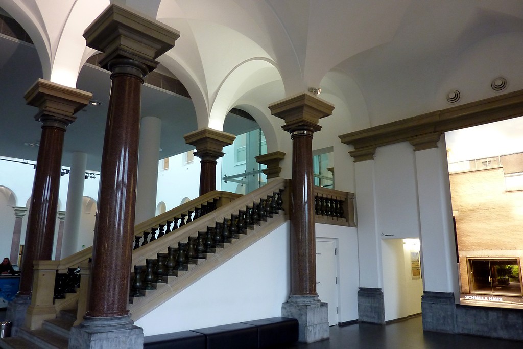 Innerer Eingangsbereich des Ständehaus in Düsseldorf (2014)
