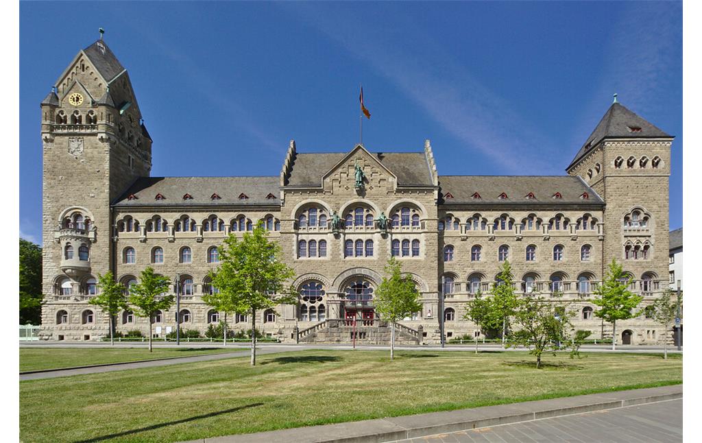 Ehemaliges Preußisches Regierungspräsidium in Koblenz (2020)