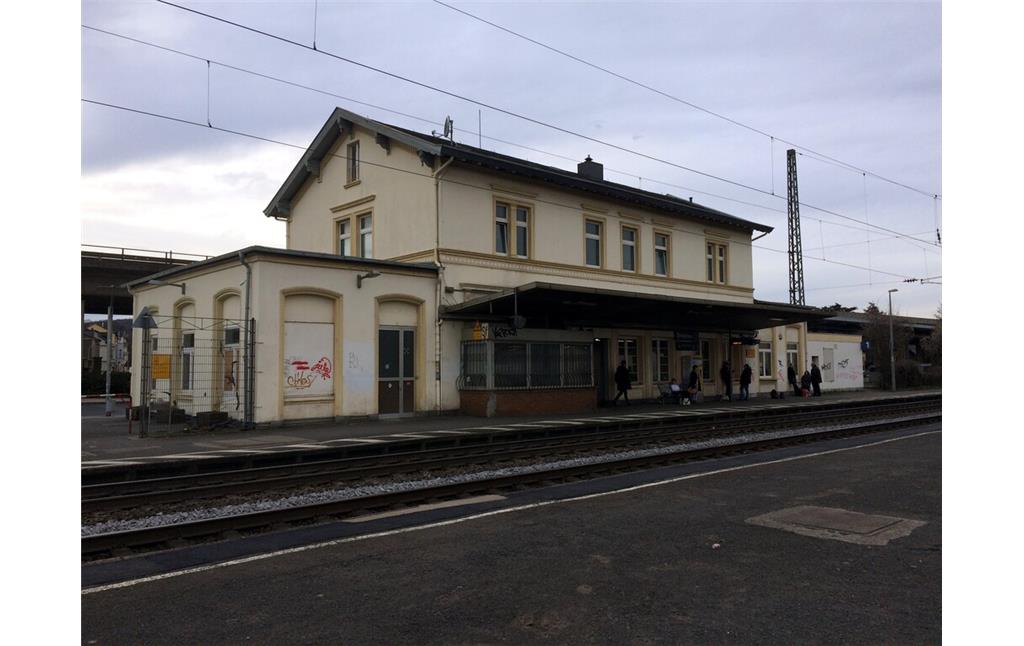 Empfangsgebäude des Bahnhofs Sinzig (2017)