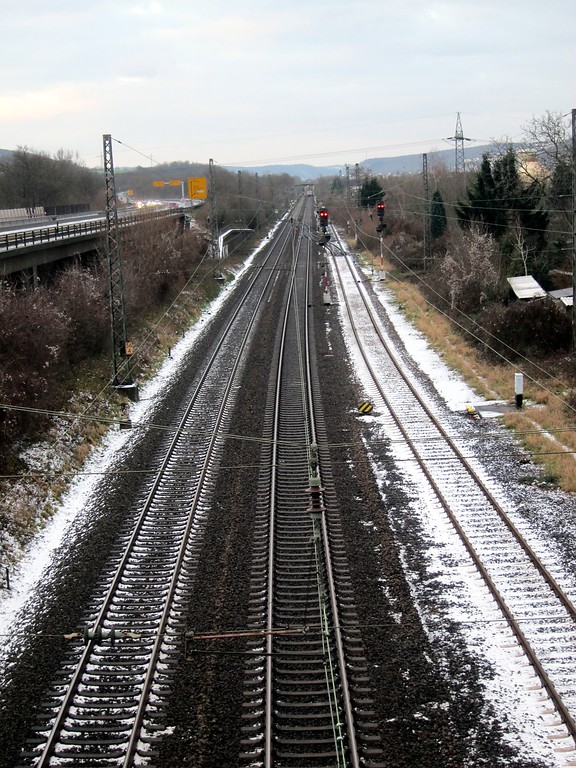 Eisenbahnstrecke zwischen Köln und Koblenz (linke Rheinstrecke) bei Sinzig, Blick in Richtung Norden (2014)